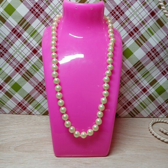 Avon Gold Tone Cream Faux Pearl Necklace Vintage Costume Jewelry #97 - Picture 1 of 7
